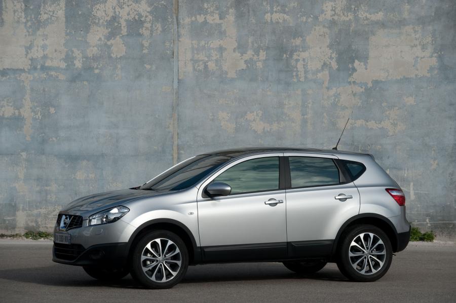  Nissan Qashqai 2010 года  (фото 174 из 204)